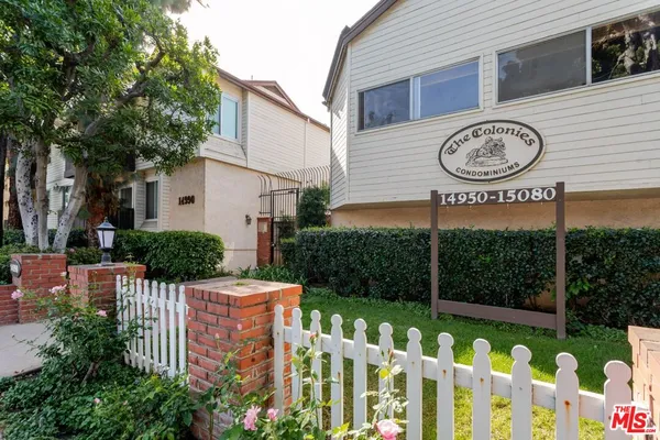 $3,100 | 14990 Victory Boulevard, Unit 103, Van Nuys, CA 91411