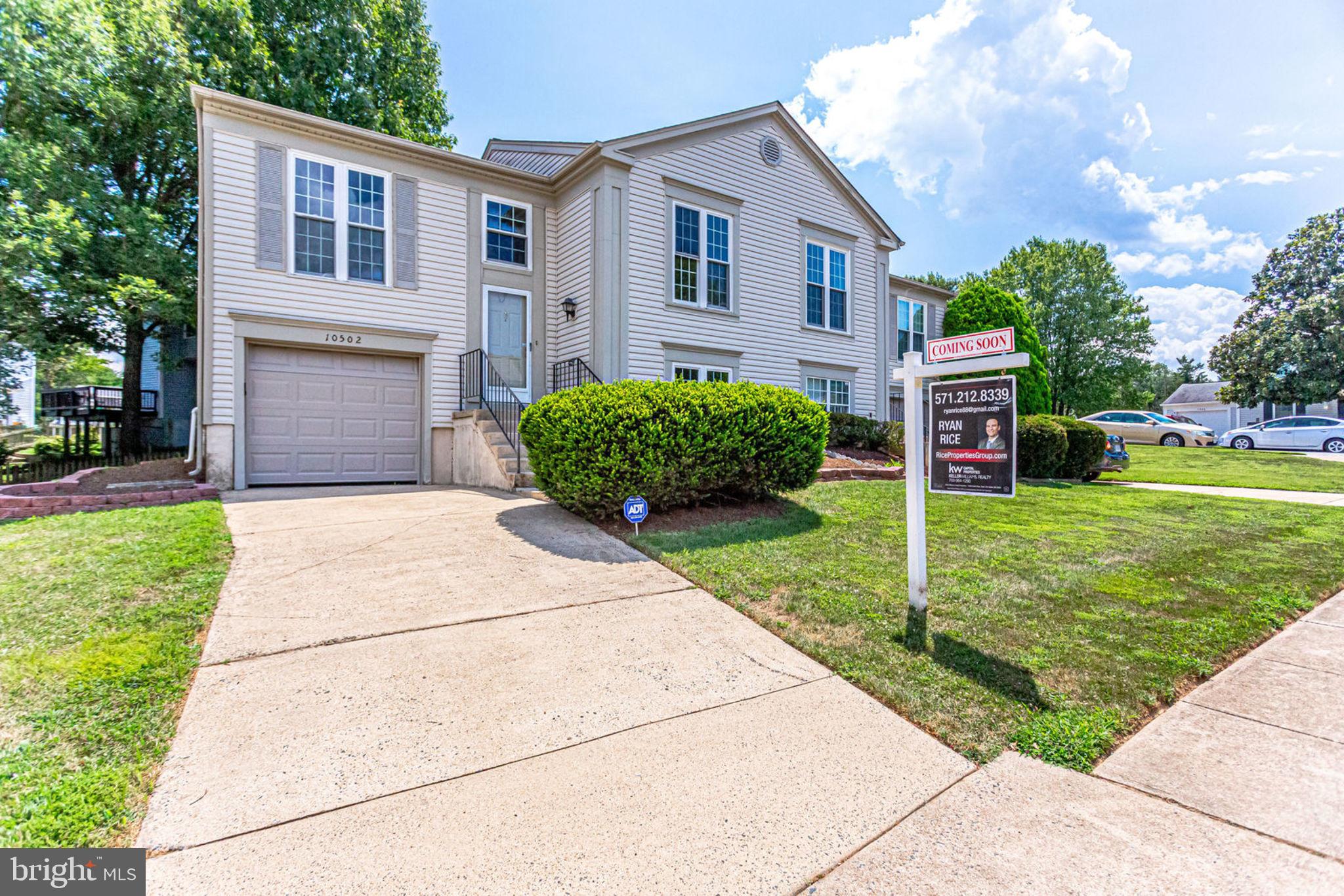 10502 Reed's Landing Circle Burke, VA 22015 - Photo 4 of 66 Gallery Image 4
