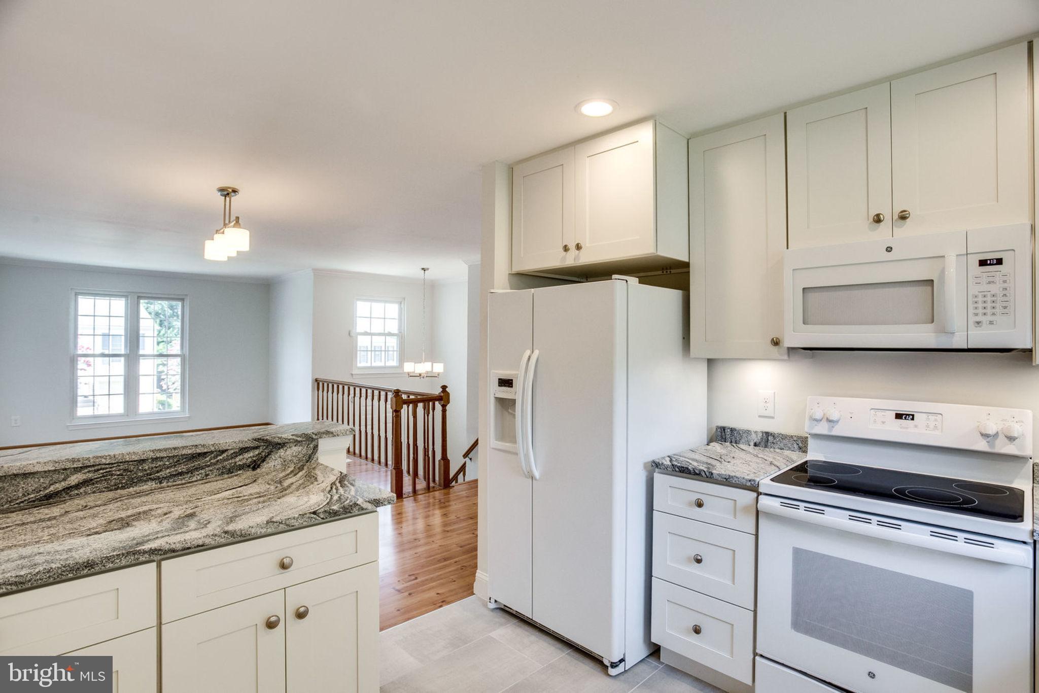 10502 Reed's Landing Circle Burke, VA 22015 - Photo 38 of 66 Gallery Image 38