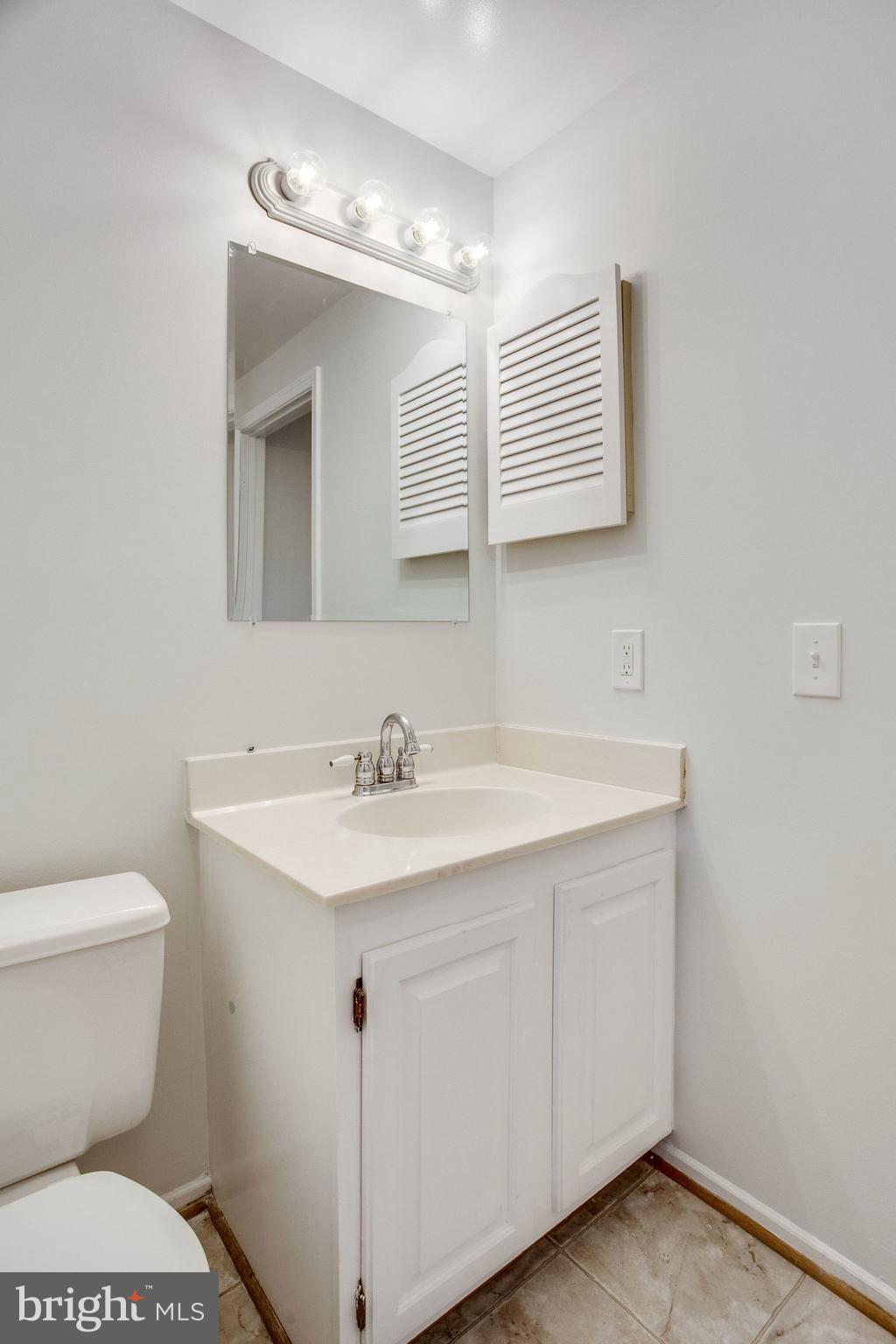 10502 Reed's Landing Circle Burke, VA 22015 - Photo 47 of 66 Gallery Image 47