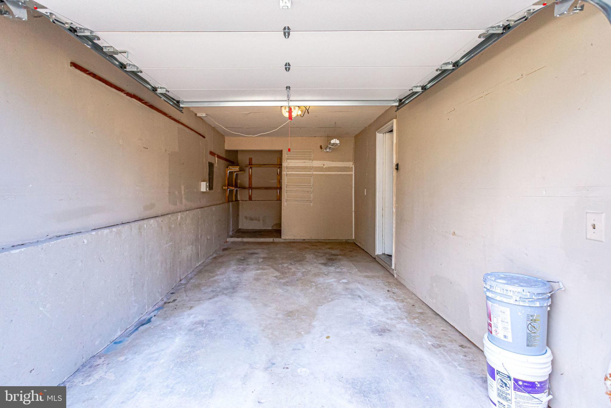 10502 Reed's Landing Circle Burke, VA 22015 - Photo 64 of 66 Gallery Image 64