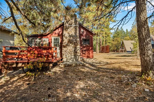 a view of outdoor space yard and street