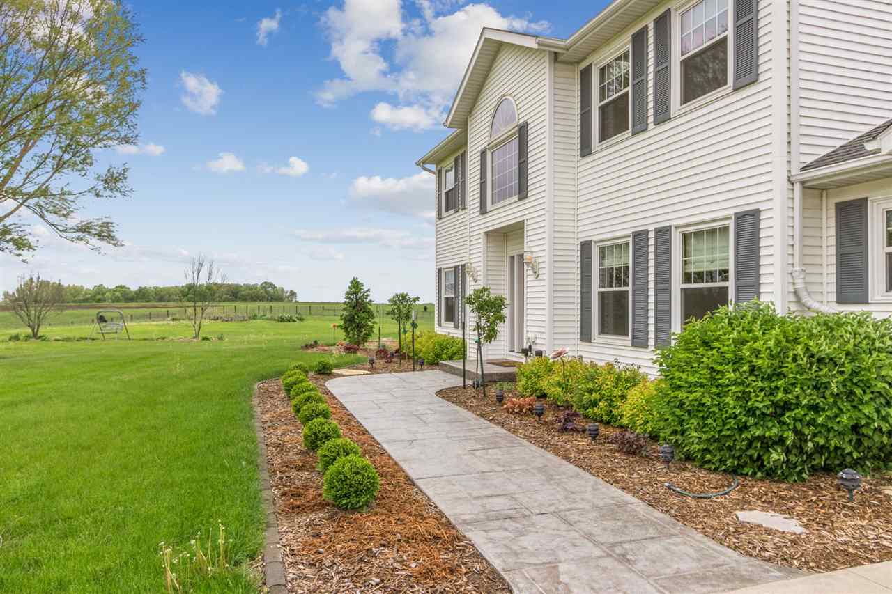 4359 Cosgrove Road Southwest Oxford, IA 52322 - Photo 2 of 38 Gallery Image 2