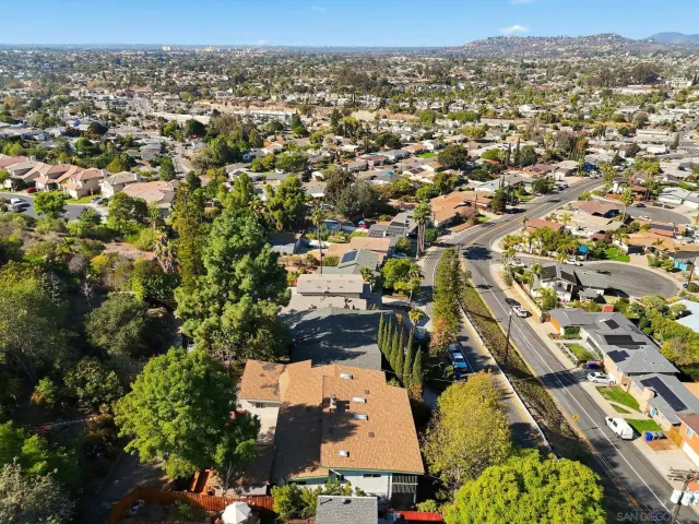 a view of patio with a house