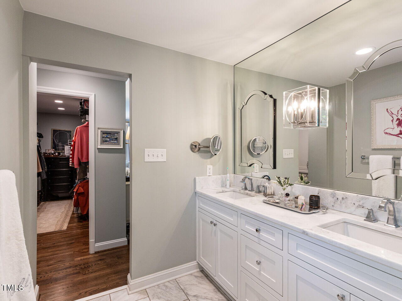 2803 Kittrell Drive Raleigh, NC 27608 - Photo 18 of 33 018-1280x960-first-floor-master-bathroom