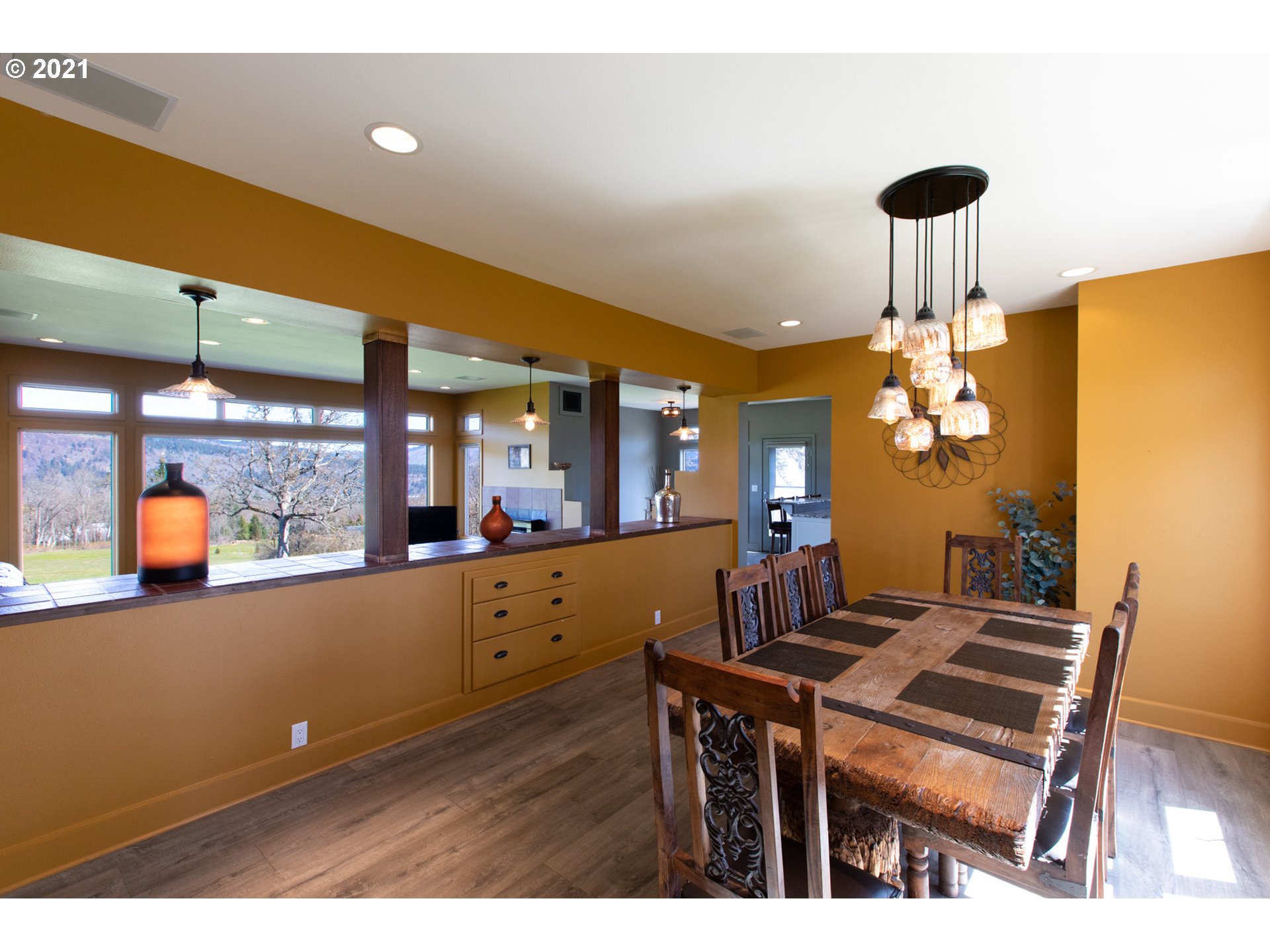 610 Vineyard Road Hood River, OR 97031 - Photo 19 of 32 Gallery Image 19