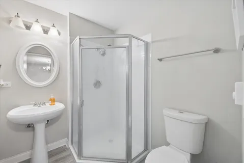 $185,000 | 10344 South Pulaski Road, Unit 304, Oak Lawn, IL 60453