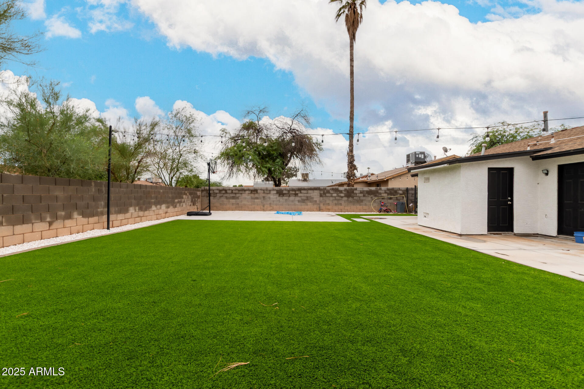 2024 West Roeser Road Phoenix, AZ 85041 - Photo 32 of 36 a view of a garden