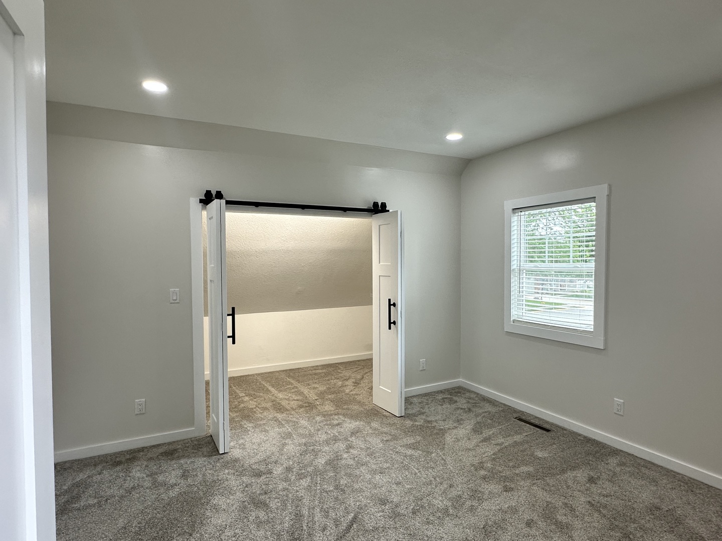 489 Willow Road Manteno, IL 60950 - Photo 8 of 16 Gallery Image 8