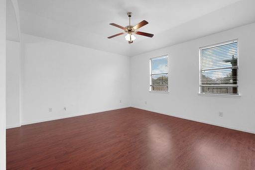 2307 Shady Tree Lane Conroe, TX 77301 - Photo 10 of 23