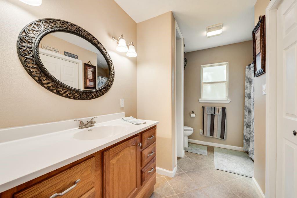 3617 Brandy Road Caddo, TX 76429 - Photo 20 of 40 Bathroom featuring vanity.