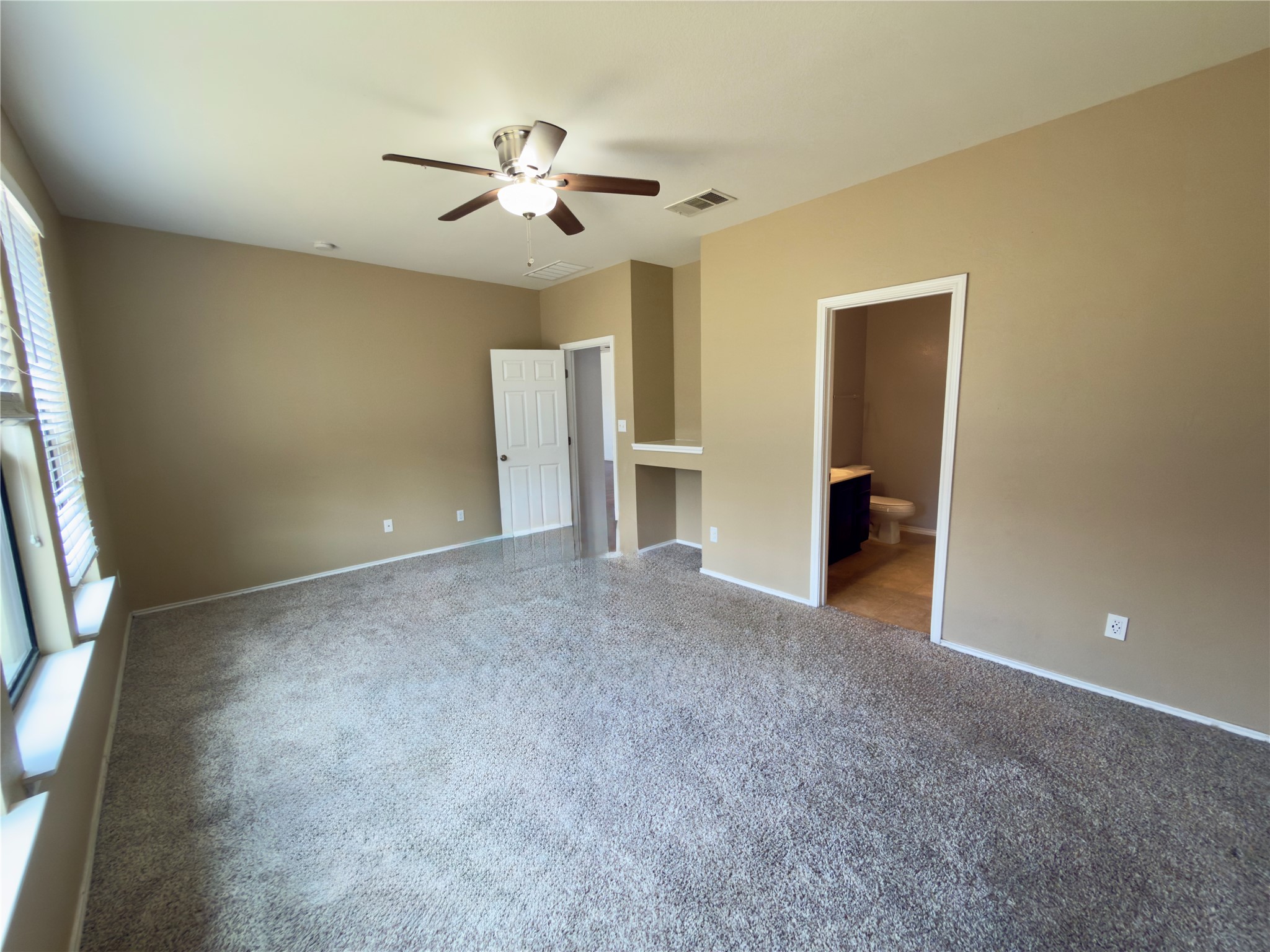 825 Watson Way Pflugerville, TX 78660 - Photo 8 of 20