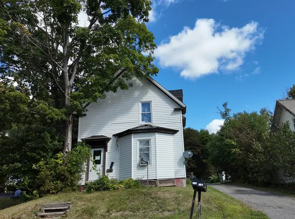 $167,500 | 19 Oakland Street, Waterville, ME 04901