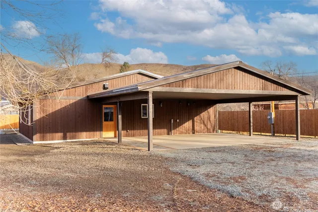 $629,000 | 1110 Riverside Avenue, Twisp, WA 98856