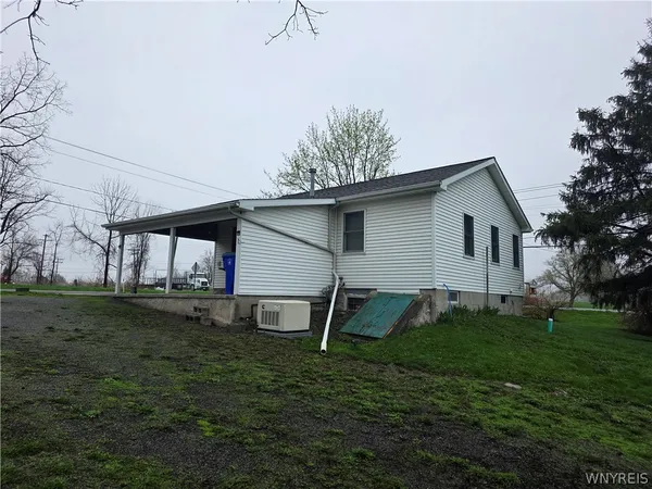 $174,900 | 4202 Shelby Basin Road, Shelby, NY 14103