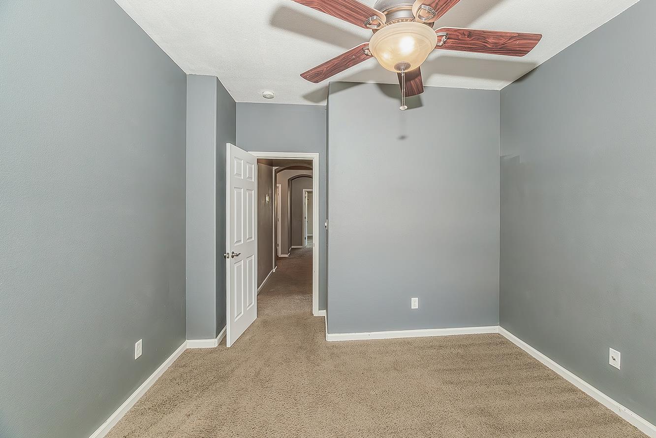 7357 East Redlands Avenue Fresno, CA 93737 - Photo 39 of 59