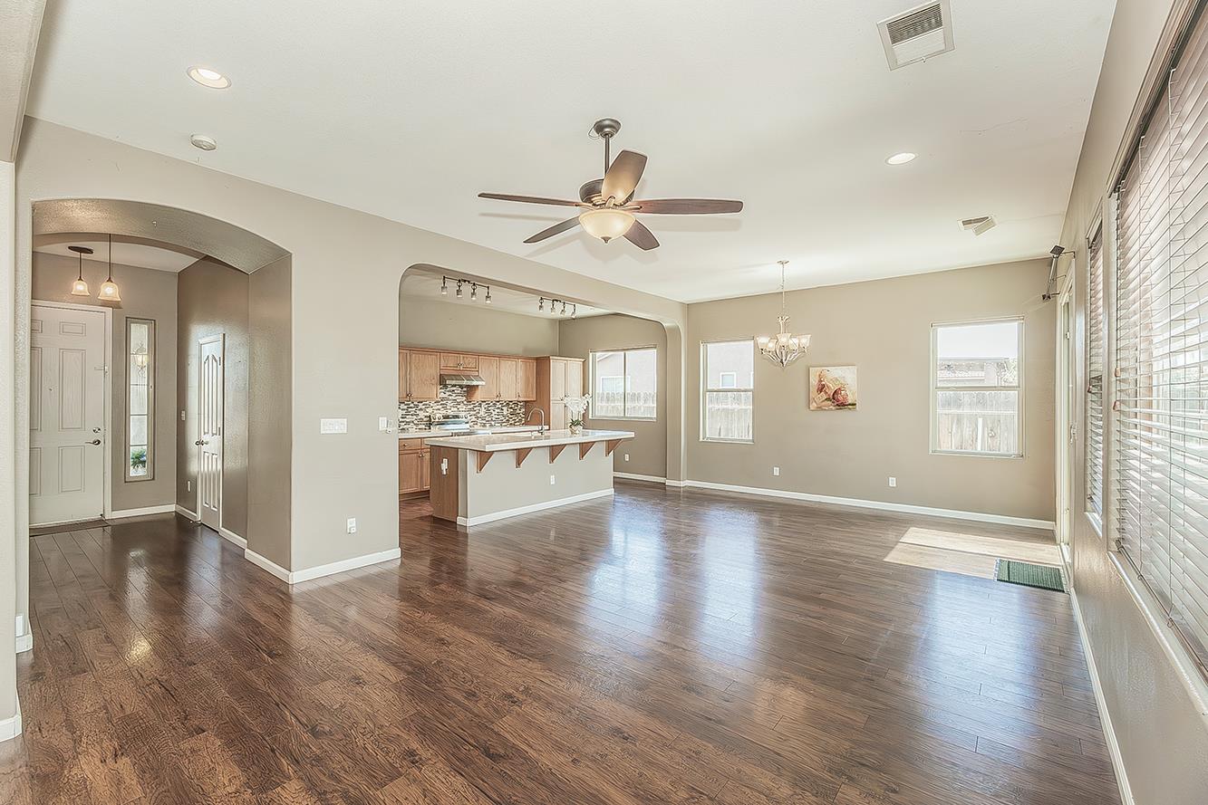 7357 East Redlands Avenue Fresno, CA 93737 - Photo 6 of 59