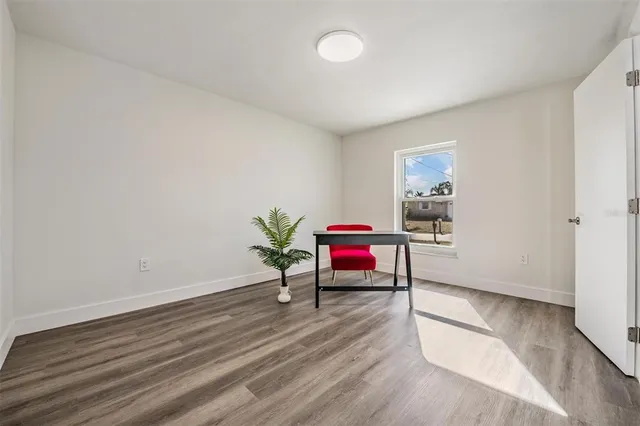 $385,000 | 66 Lake Shore Drive, Palm Harbor, FL 34684