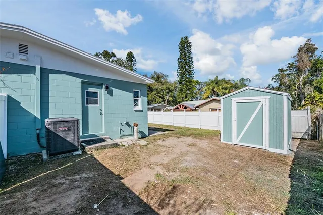 $385,000 | 66 Lake Shore Drive, Palm Harbor, FL 34684