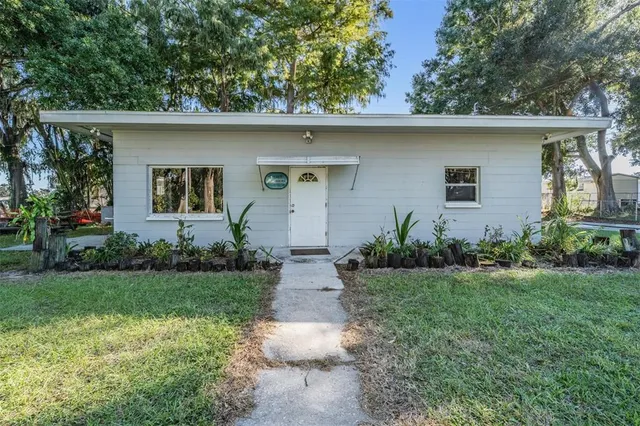 $385,000 | 66 Lake Shore Drive, Palm Harbor, FL 34684