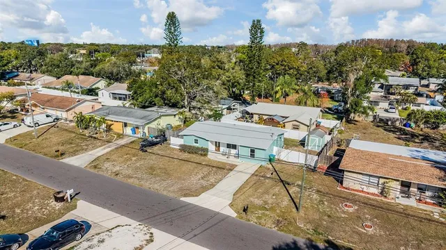 $385,000 | 66 Lake Shore Drive, Palm Harbor, FL 34684