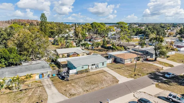 $385,000 | 66 Lake Shore Drive, Palm Harbor, FL 34684