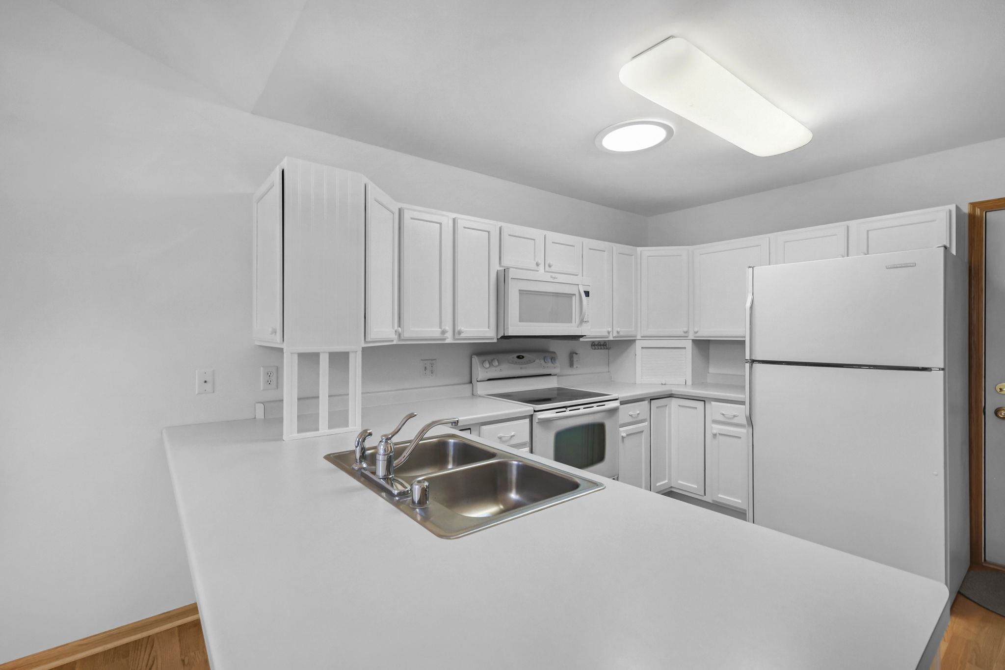 6309 Kilpatrick Lane Madison, WI 53718 - Photo 12 of 40