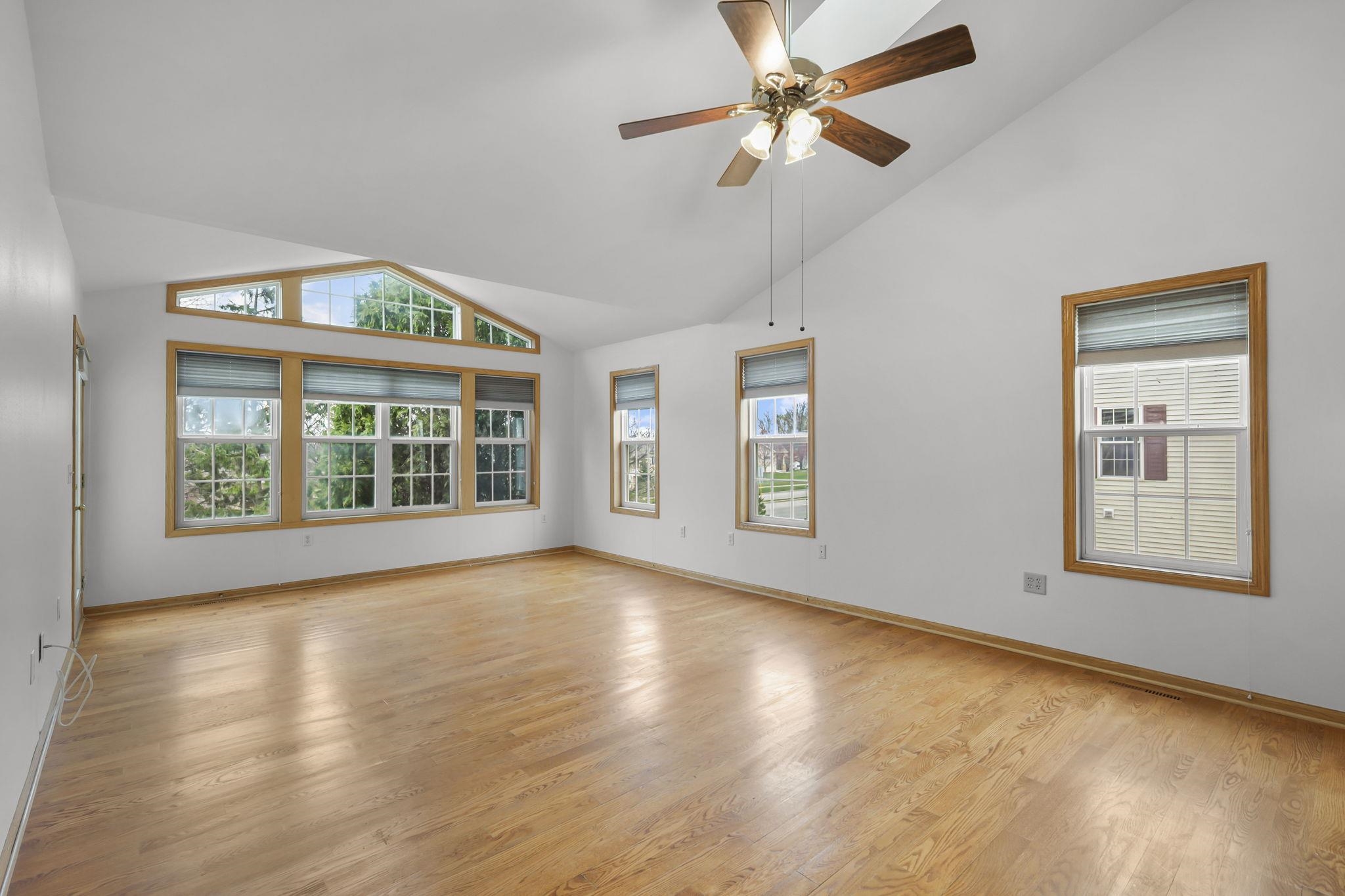 6309 Kilpatrick Lane Madison, WI 53718 - Photo 3 of 40