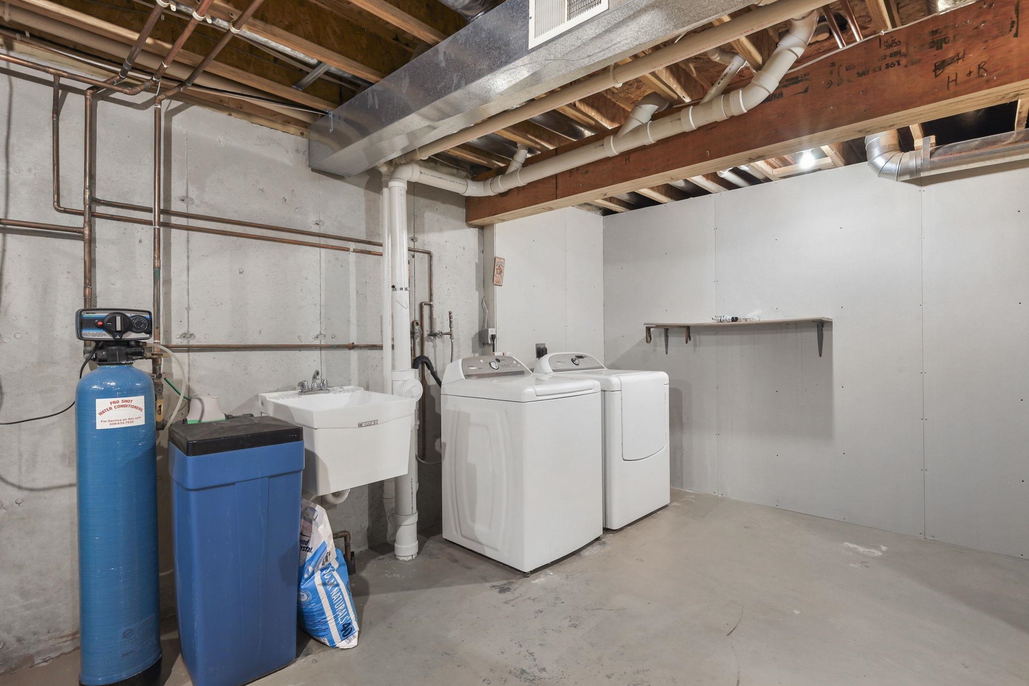 6309 Kilpatrick Lane Madison, WI 53718 - Photo 32 of 40