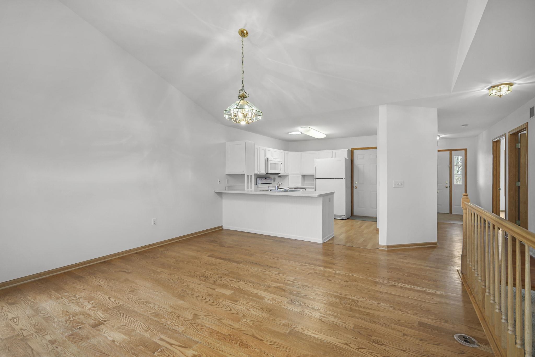 6309 Kilpatrick Lane Madison, WI 53718 - Photo 8 of 40