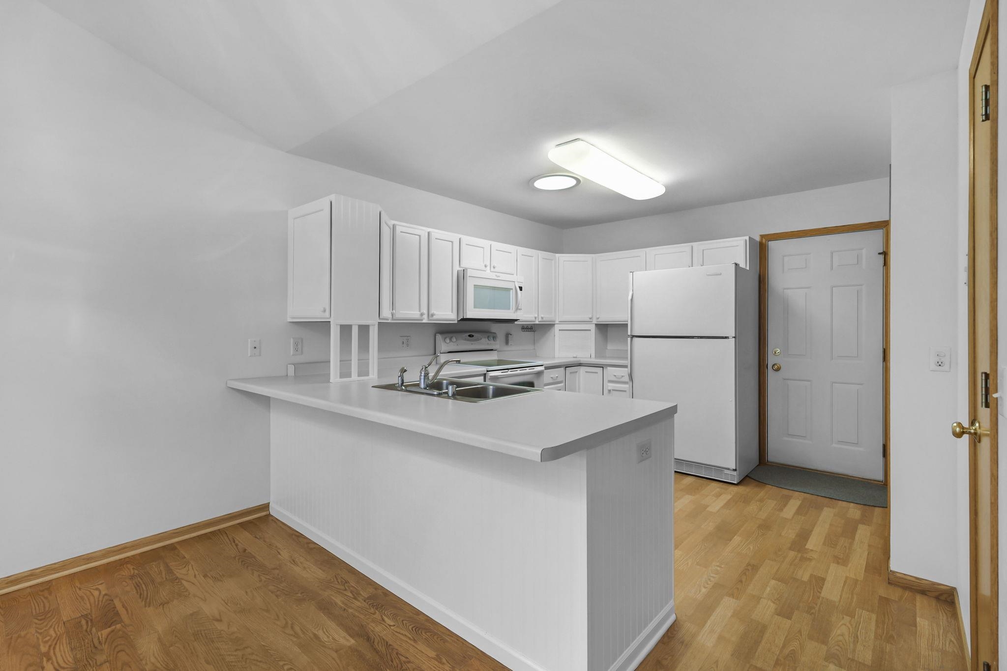 6309 Kilpatrick Lane Madison, WI 53718 - Photo 10 of 40