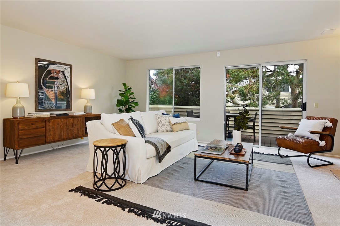 2128 North 63rd Street Seattle, WA 98103 - Photo 3 of 25 Gallery Image 3