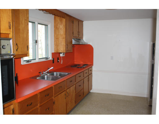 10 Adams Street Wareham, MA 02571 - Photo 5 of 7 Gallery Image 5