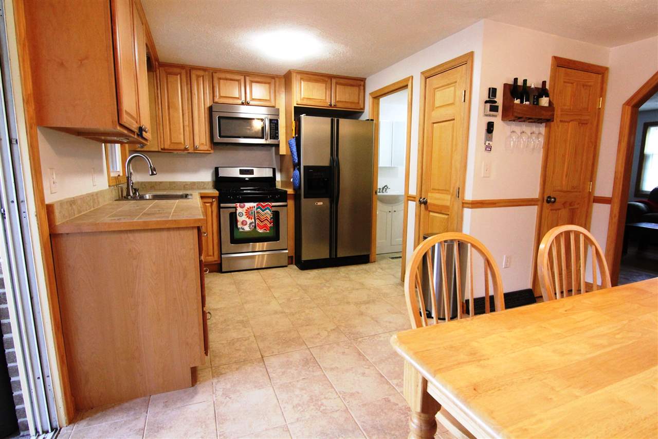 25 Sentry Way Merrimack, NH 03054 - Photo 3 of 24 Gallery Image 3