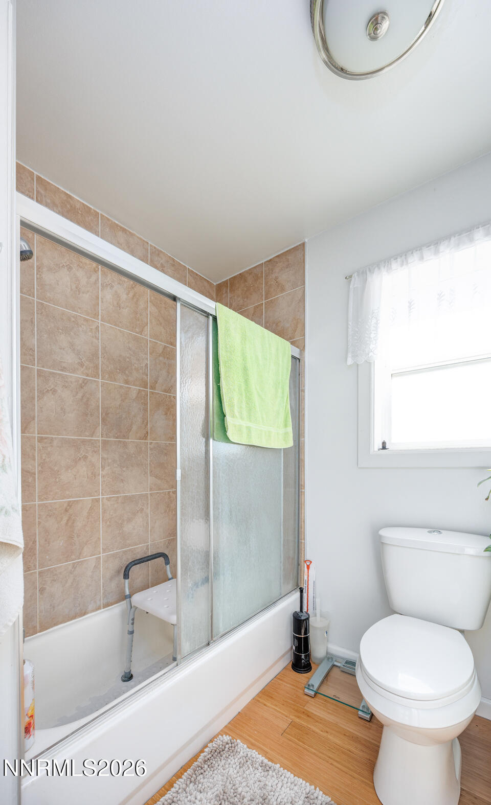 2885 Dallas Drive Fallon, NV 89406 - Photo 15 of 27 a bathroom with a toilet and a shower