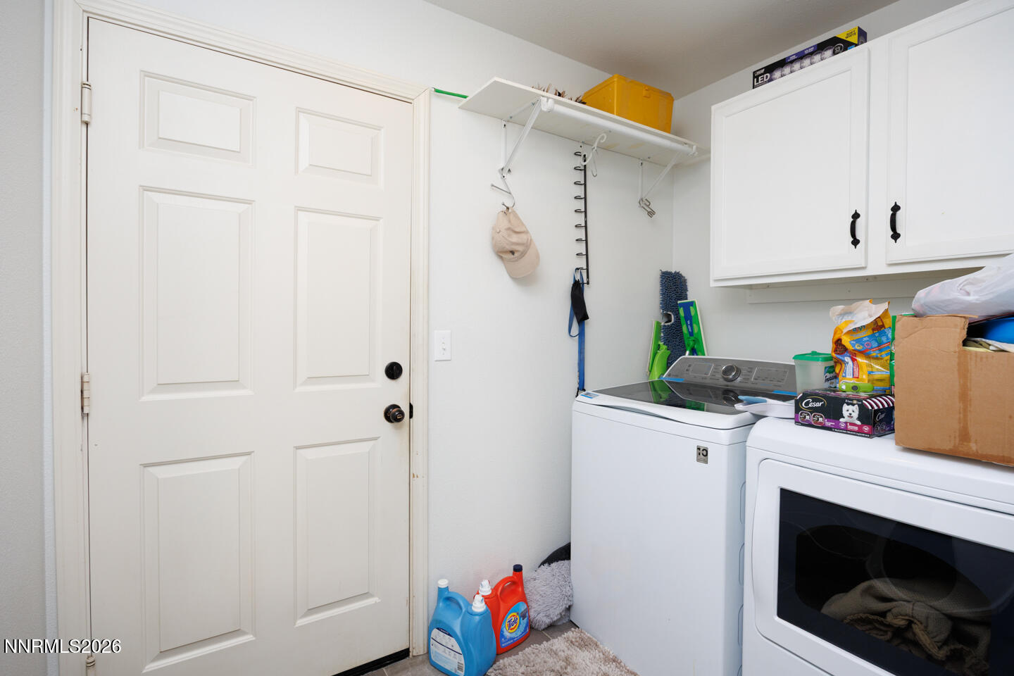 2885 Dallas Drive Fallon, NV 89406 - Photo 17 of 27 a utility room with dryer and washer
