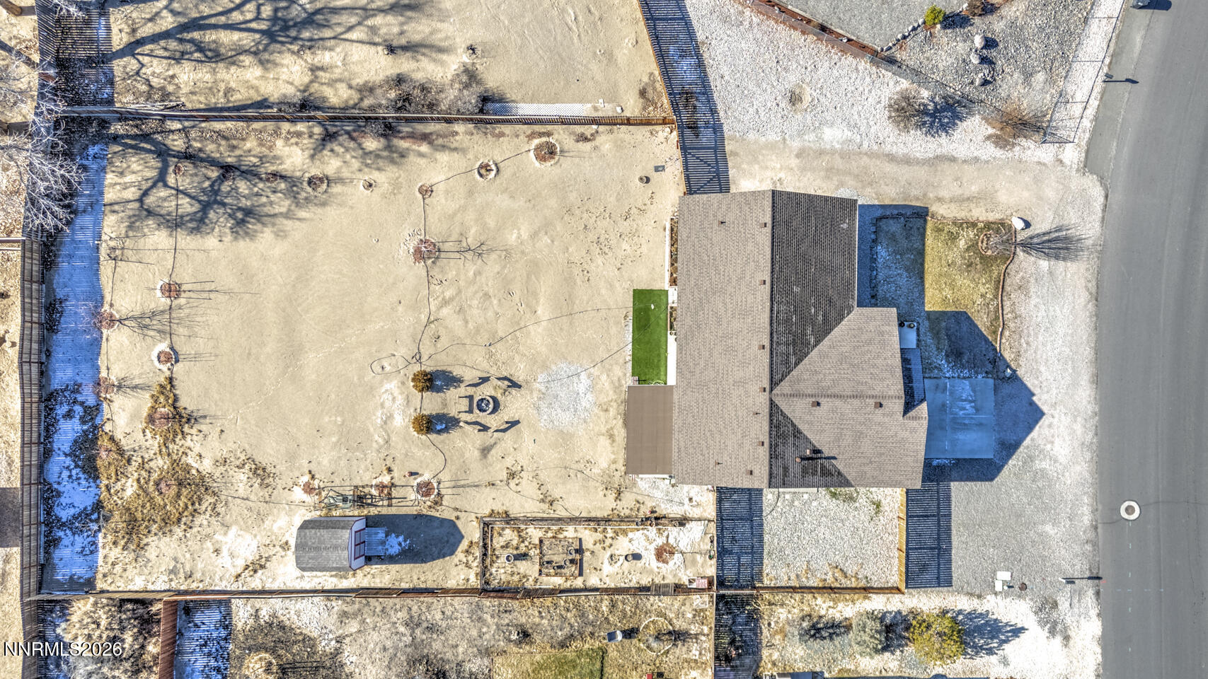 2885 Dallas Drive Fallon, NV 89406 - Photo 21 of 27 view of balcony with wooden floor