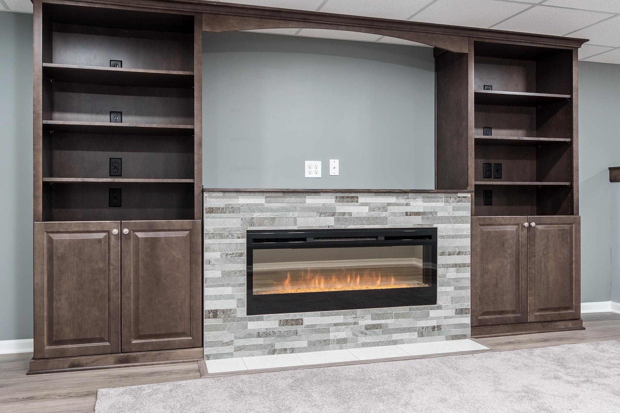 664 Elberon Way Roscoe, IL 61073 - Photo 44 of 63 a living room with a fireplace