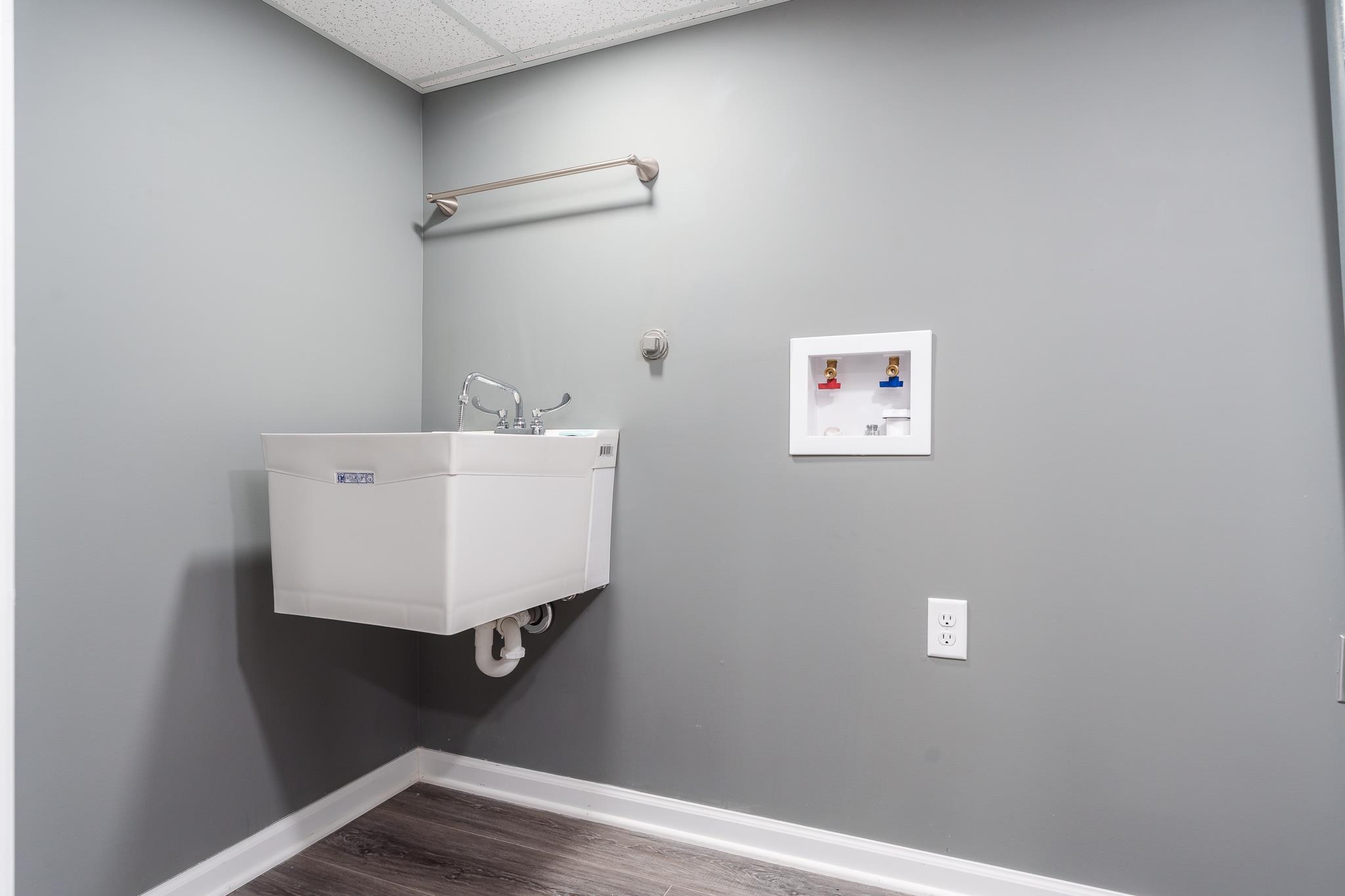 664 Elberon Way Roscoe, IL 61073 - Photo 51 of 63 a room with a window and wooden floor