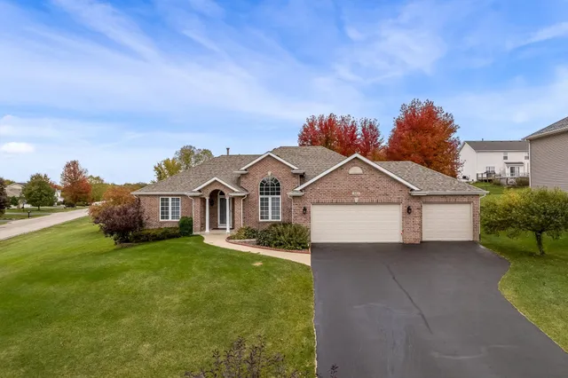 $535,000 | 664 Elberon Way, Roscoe, IL 61073