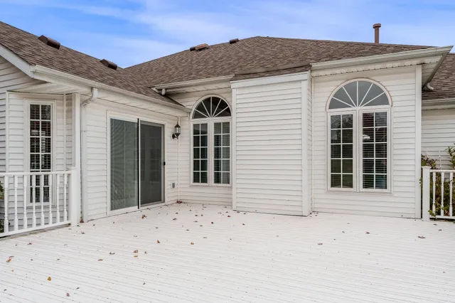 $535,000 | 664 Elberon Way, Roscoe, IL 61073