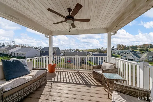 $450,000 | 1810 Valley View Circle, Festus, MO 63028