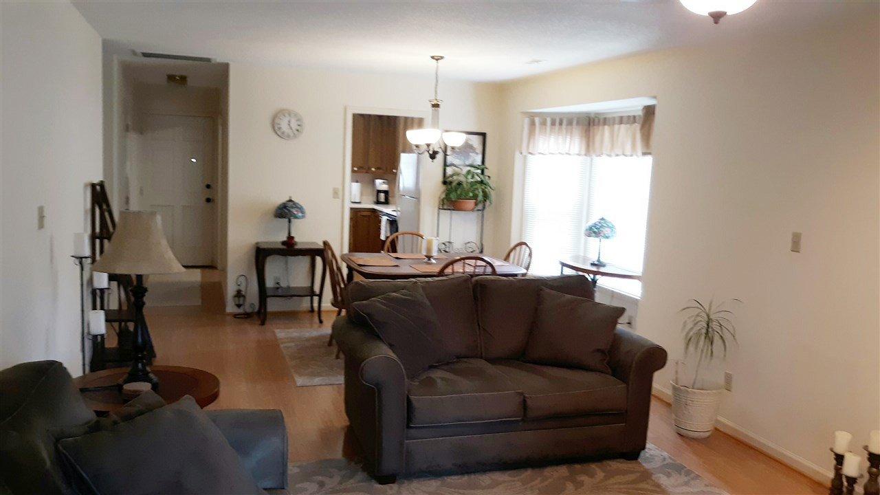 5608 Darrow Drive Raleigh, NC 27612 - Photo 3 of 18 Living Room