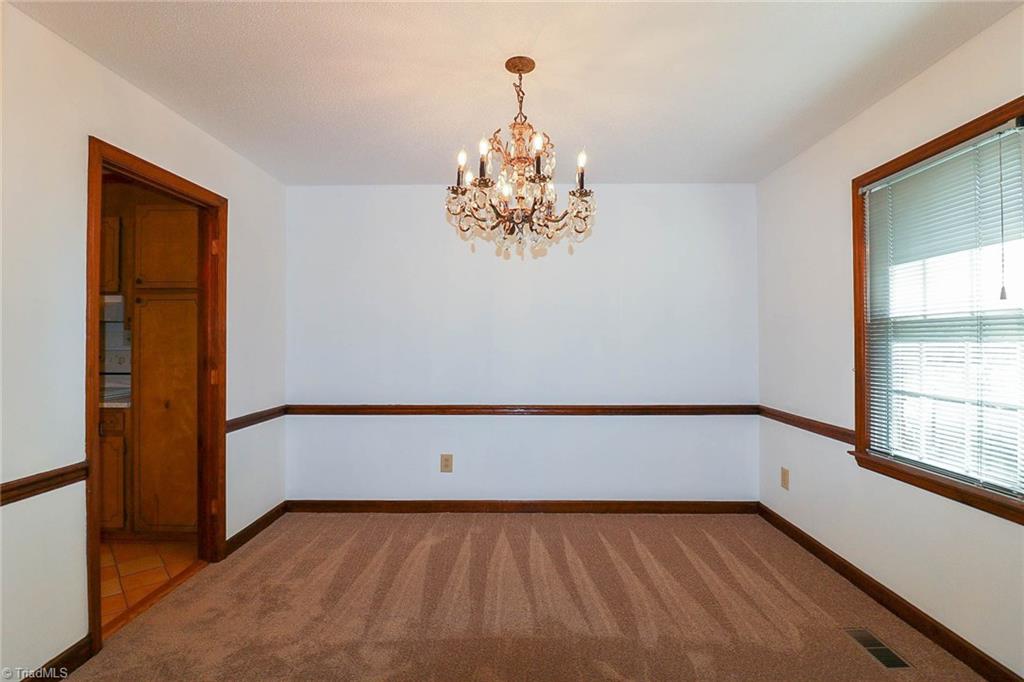 281 Barons Road Clemmons, NC 27012 - Photo 4 of 25 Dining Room