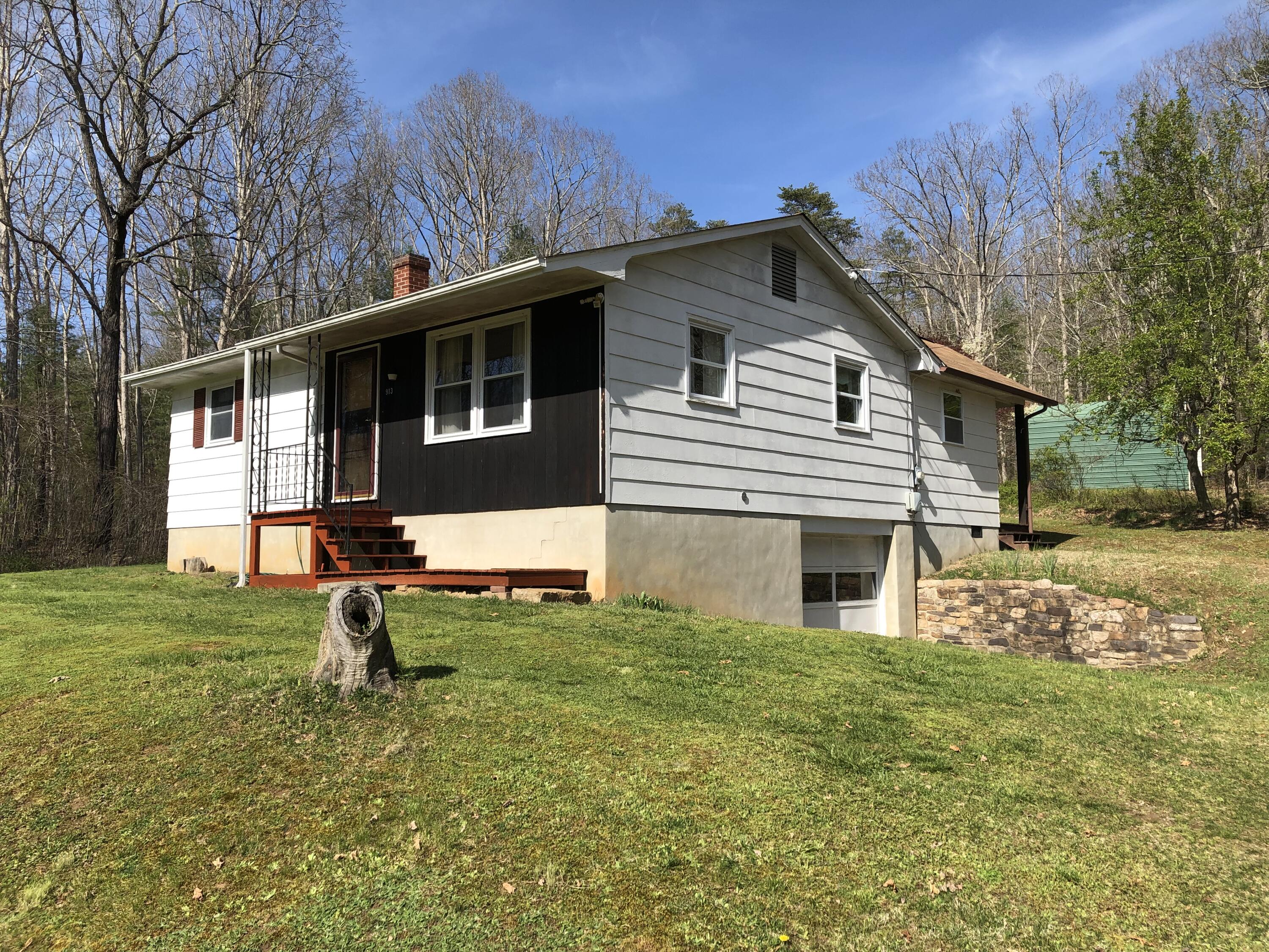 913 Dunbrack Road Covington, VA 24426 - Photo 1 of 18 913 Dunbrack Rd