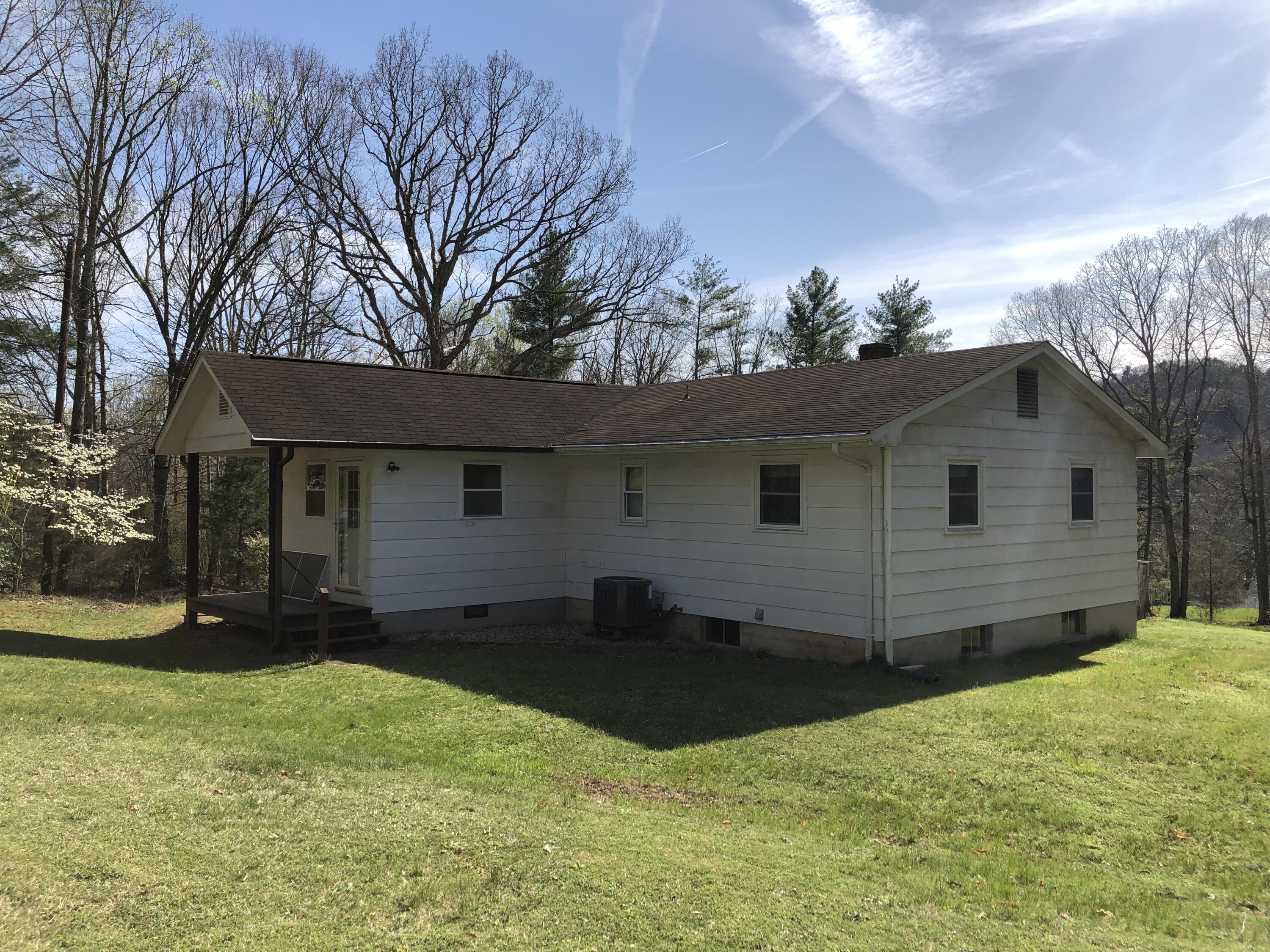913 Dunbrack Road Covington, VA 24426 - Photo 3 of 18 rear view