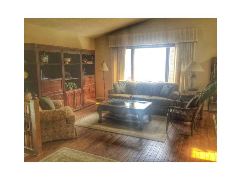 4640 Lucerne Road Indiana, PA 15701 - Photo 4 of 18 Living Room.