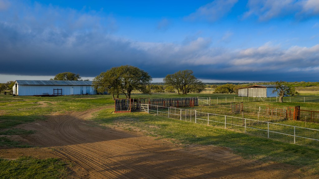 348 Blau Lane Hext, TX 76848 - Photo 58 of 94