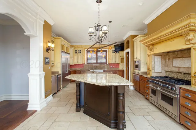 $1,200,000 | 18 Cypress Point, Amarillo, TX 79124