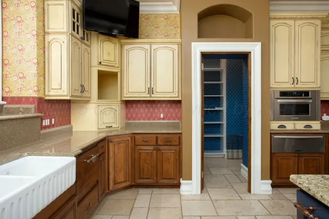 $1,200,000 | 18 Cypress Point, Amarillo, TX 79124